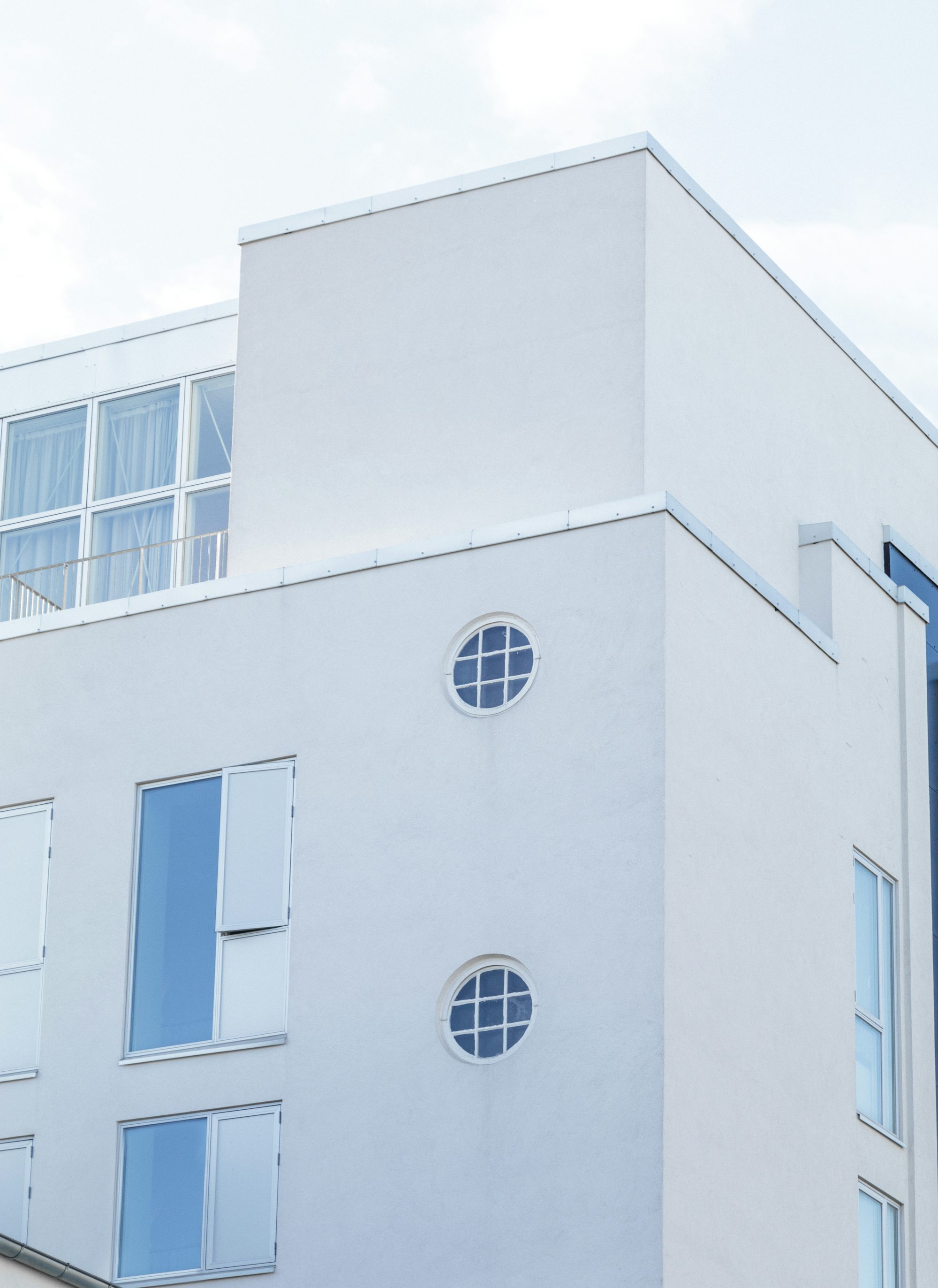 white concrete building during daytime